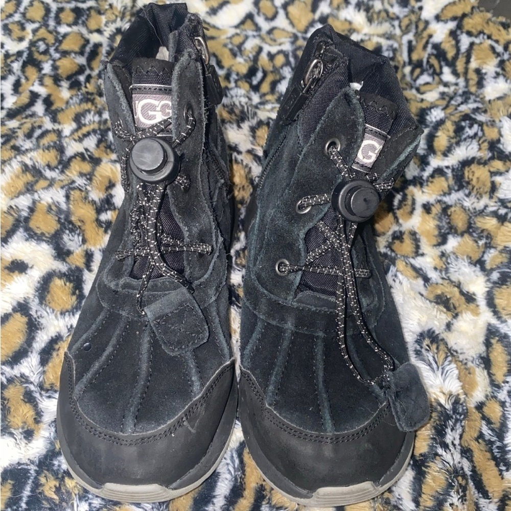Ugg Thinsulate Black WaterProof Drawstring Boots For Girls Size 13